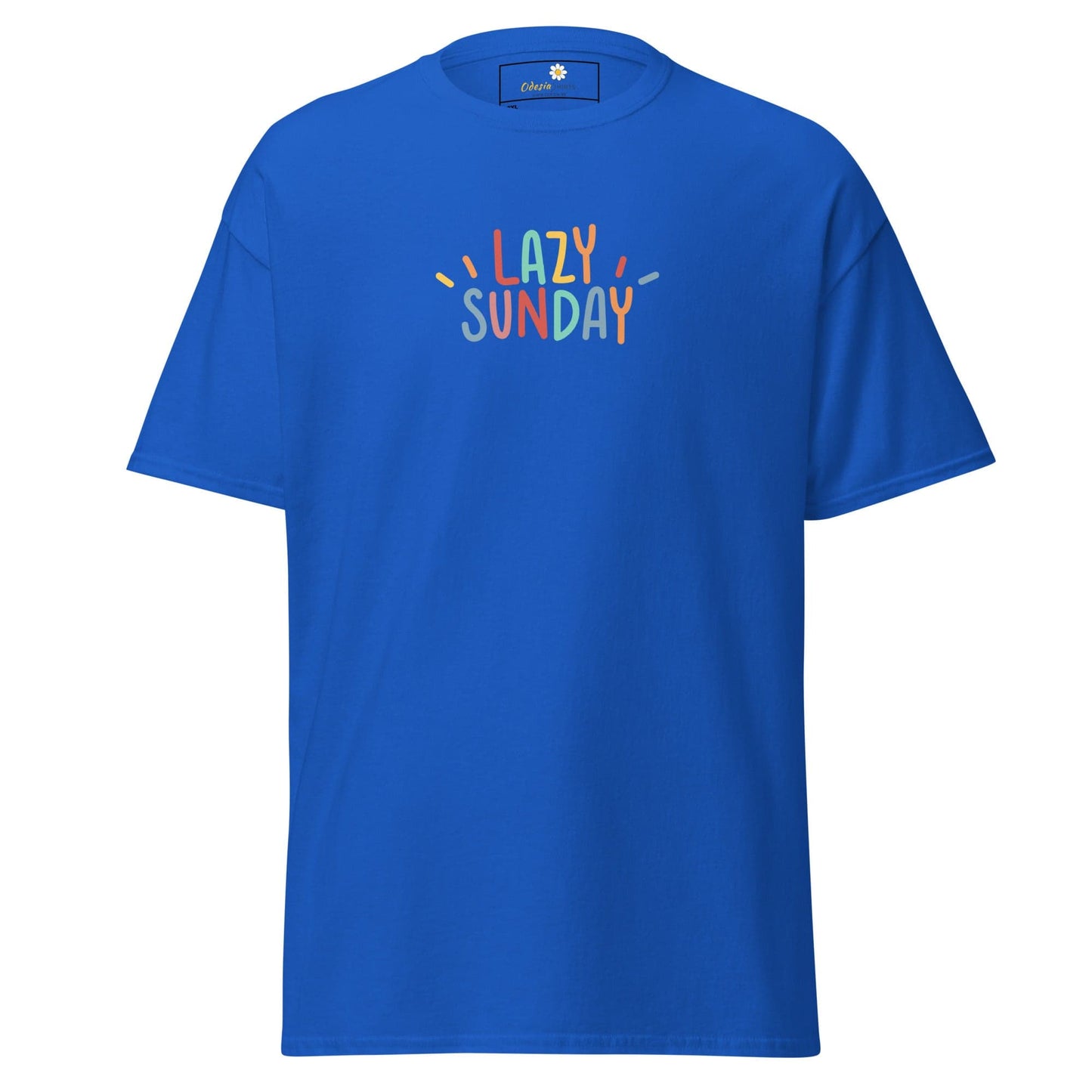 Blue t-shirt with ’Lazy Sunday’ text.